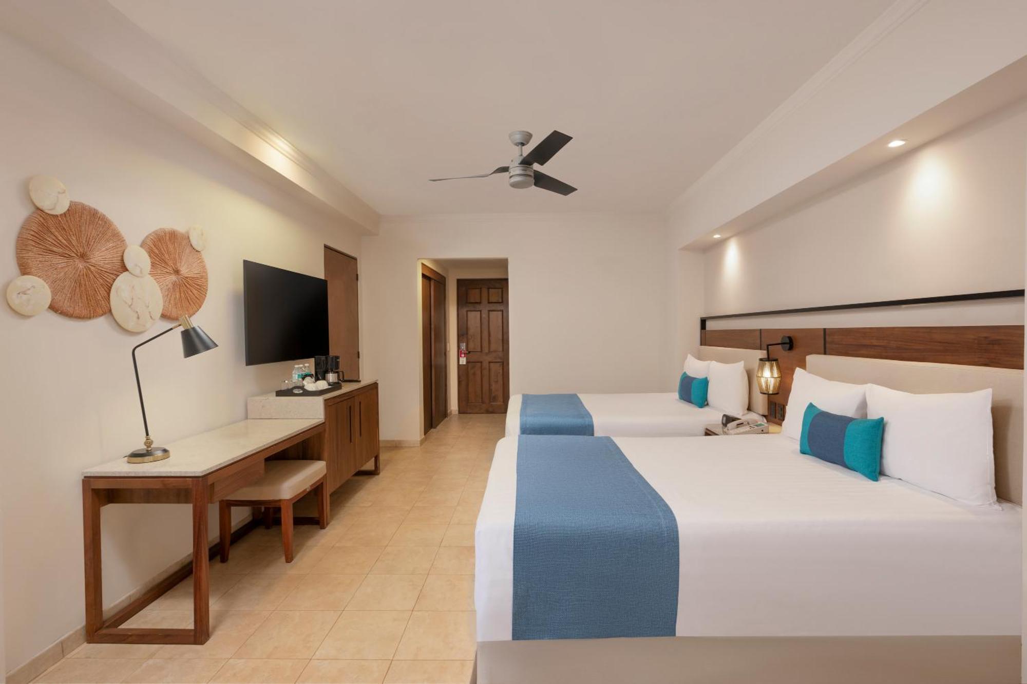 Deluxe Partial Ocean View Room